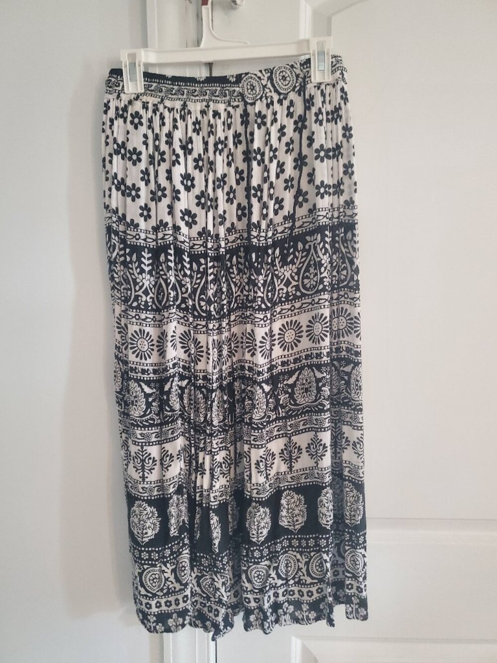 Paths of The Spirit Black and White Mixed Design Midi Skirt